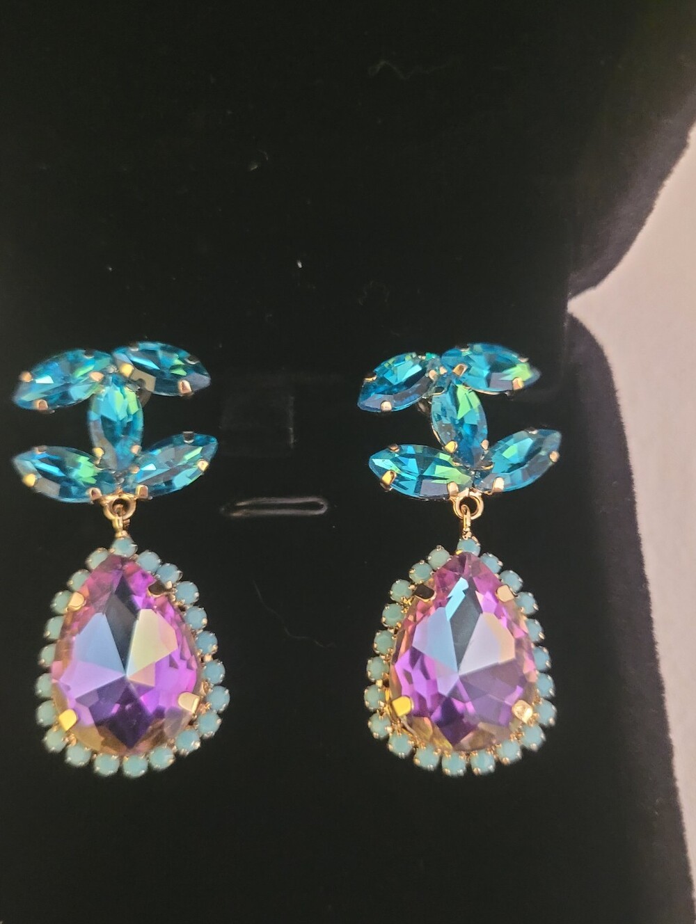 Luxury Jewelry - Picture 2 of 7